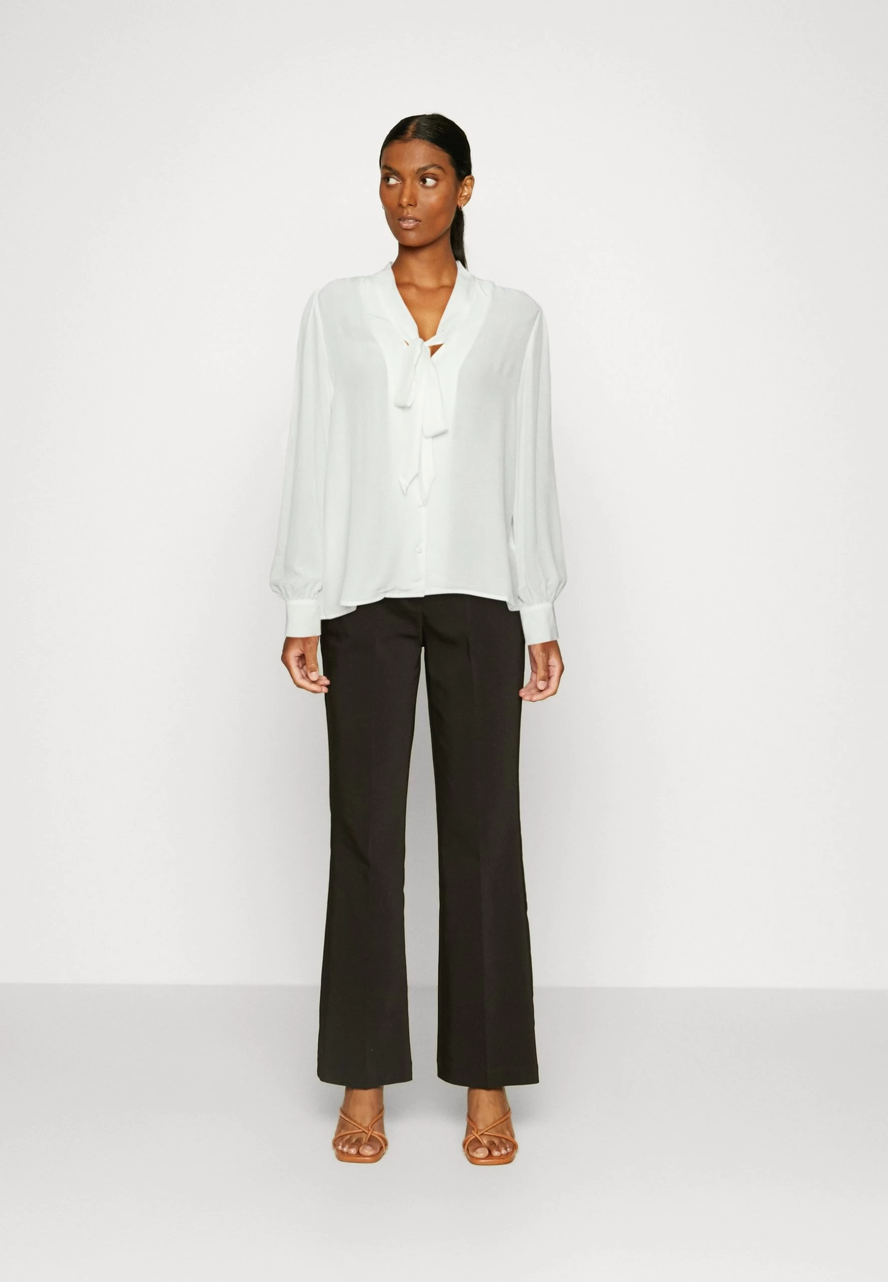 Anna Field Skjorte - Off White 4 Anna Field Skjorte - Off White - Bilde 2