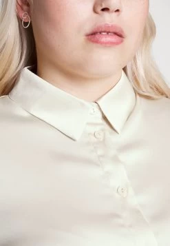 Skjorte - Off-White -Anna Field 6b398b485f304aa0bf173a67f14b3789