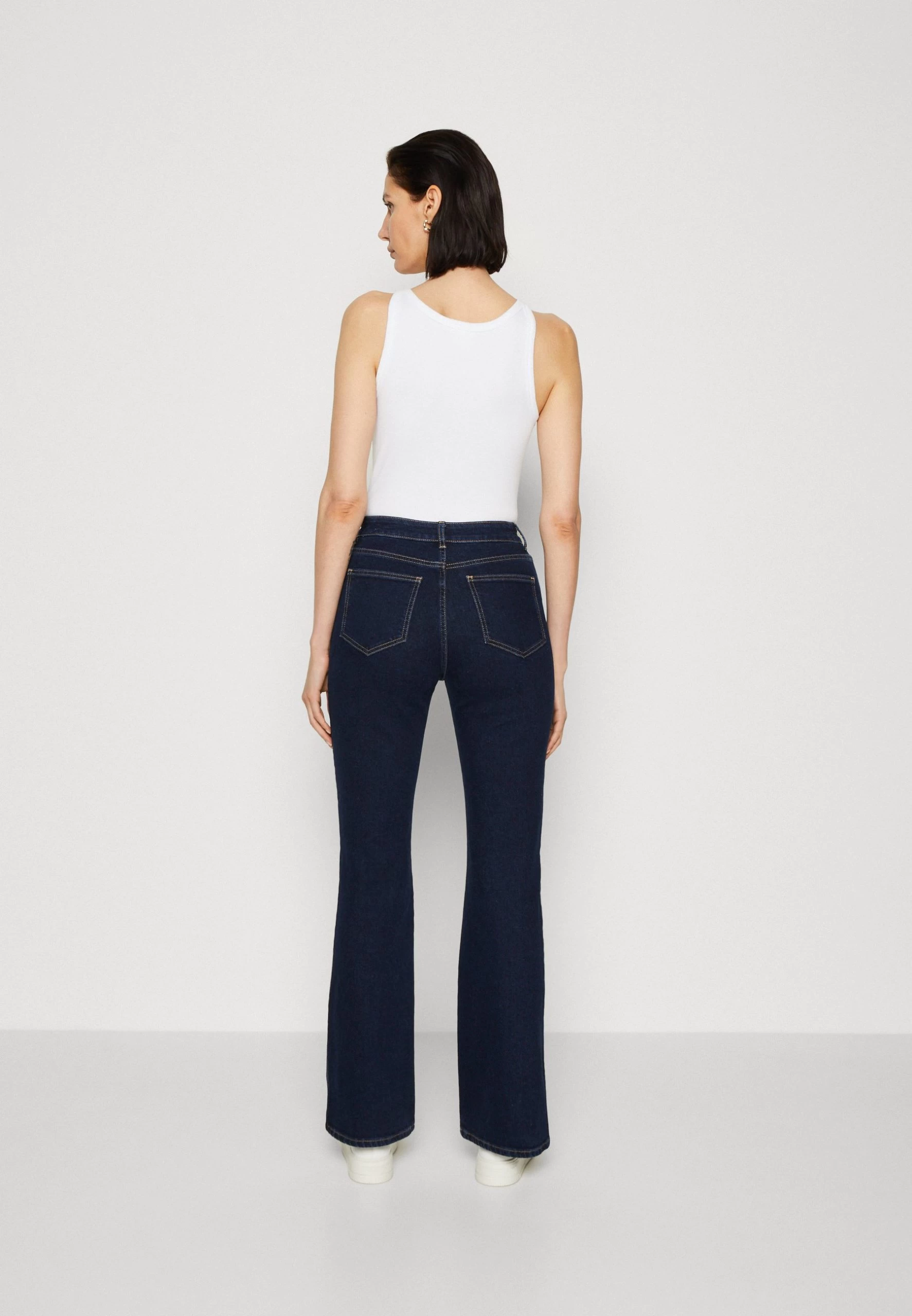 Anna Field Flared Jeans - Dark Blue 5 Anna Field Flared Jeans - Dark Blue - Bilde 3