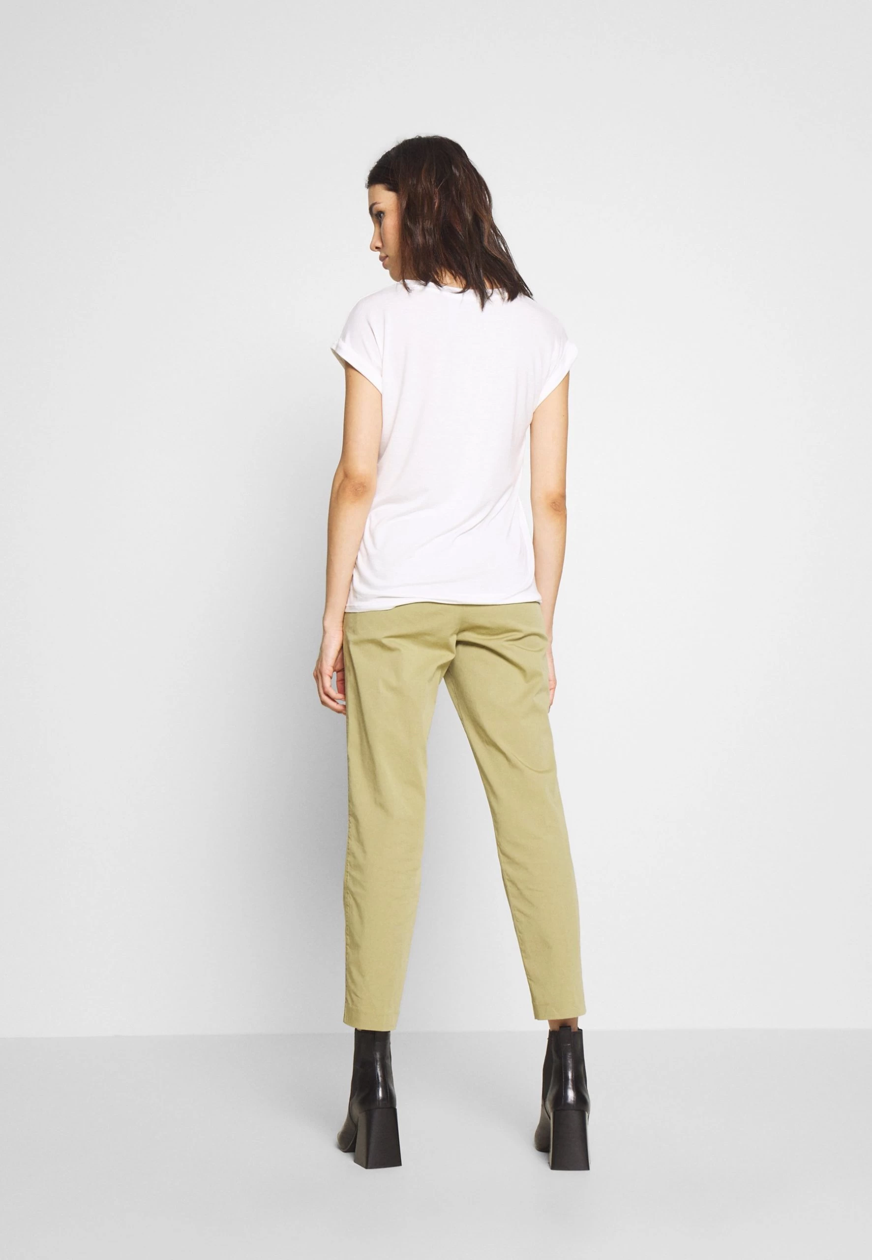 Anna Field T-Shirts Med Print - Off-White 5 Anna Field T-Shirts Med Print - Off-White - Bilde 3